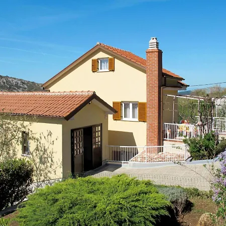 Appartamento Stella By Interhome